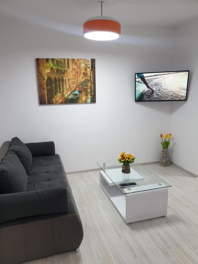 Topaz Central Apartment Bacău Exterior foto